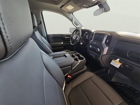 Used 2021 GMC Sierra 1500 Base w/ Fleet Convenience Package image 6