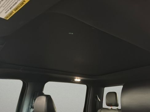 Certified 2022 Ford F250 Lariat w/ Lariat Ultimate Package image 11