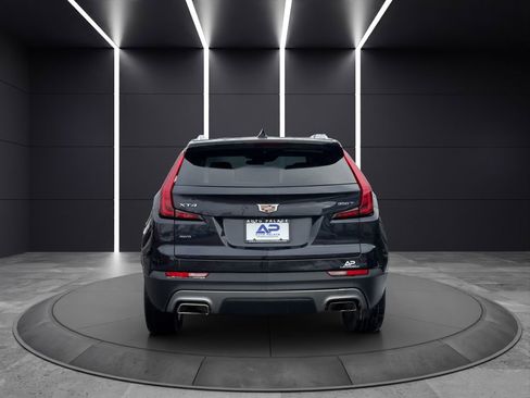 Used 2023 Cadillac XT4 Premium Luxury image 5