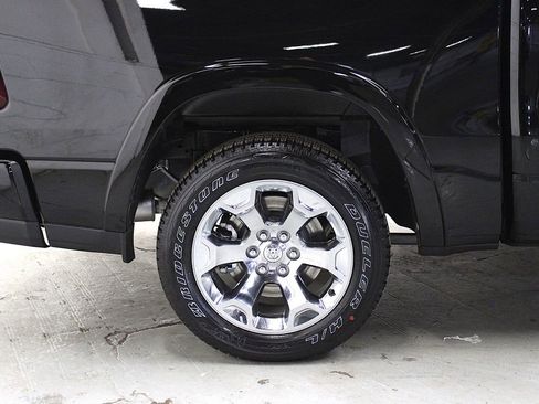 New 2026 RAM 1500 4x4 Crew Cab image 37