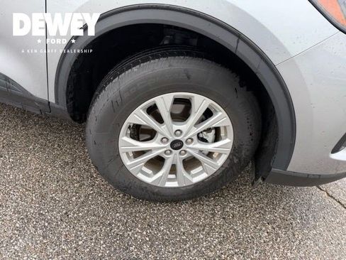 Used 2024 Ford Escape Active AWD/4WD image 16