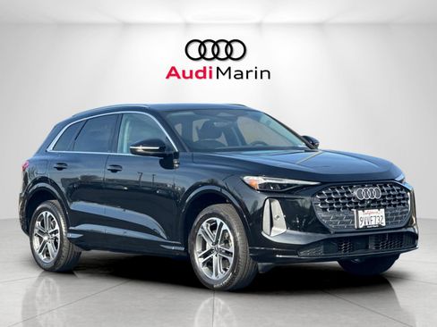 Certified 2025 Audi Q5 Premium Plus w/ Premium Plus image 7