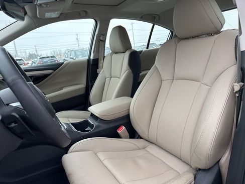 Used 2025 Subaru Legacy Limited image 8