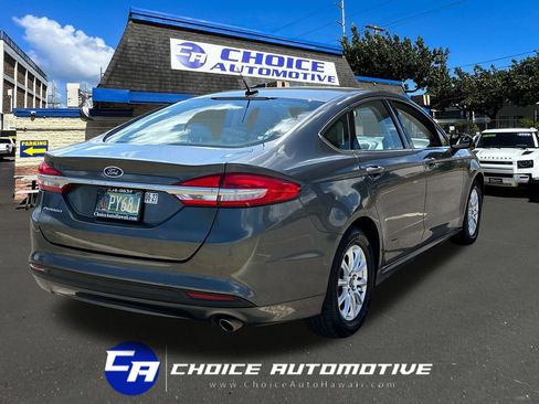 Used 2017 Ford Fusion S FWD image 8