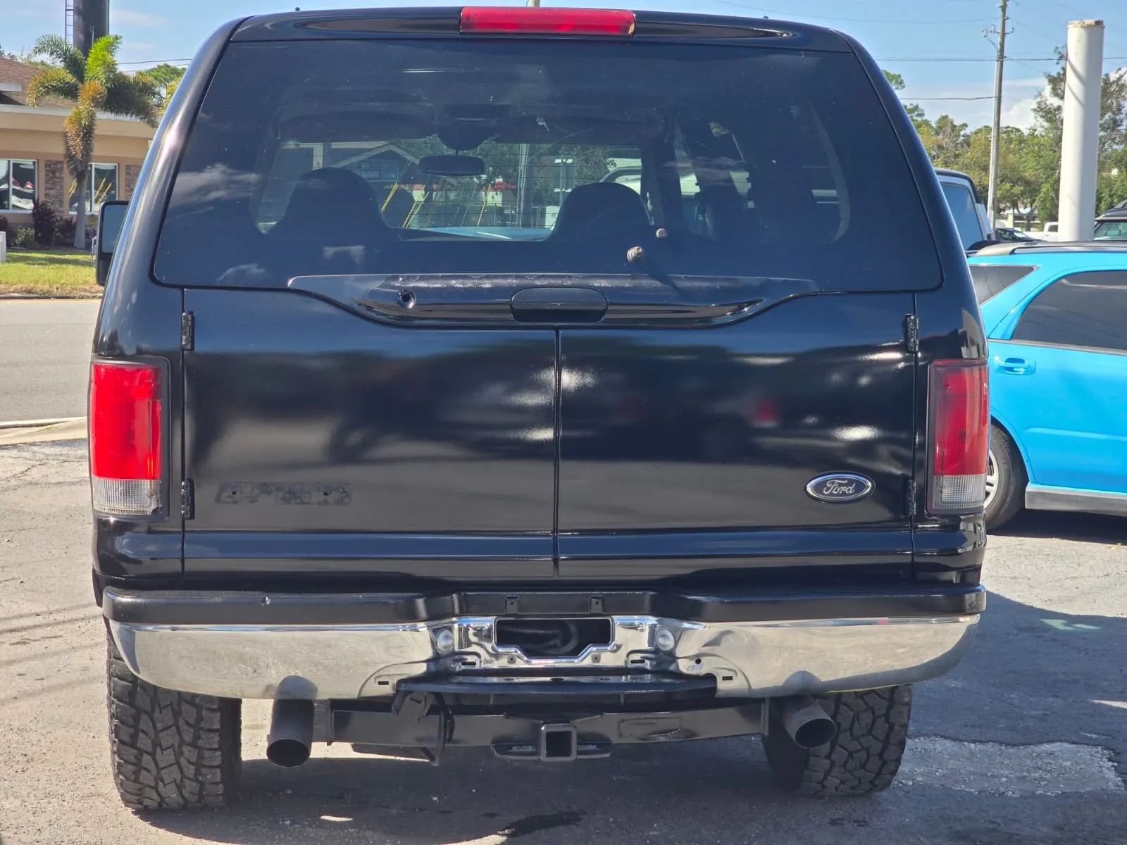 Used 2000 Ford Excursion Limited AWD/4WD image 4