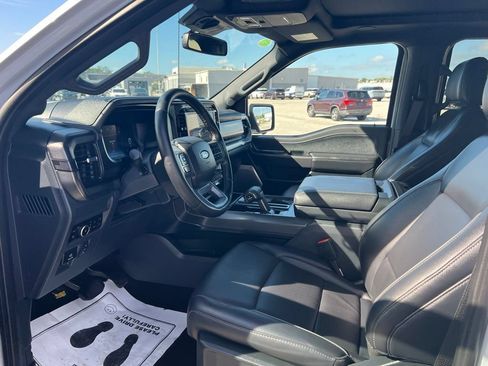 Used 2025 Ford F150 Lariat w/ Equipment Group 502A High AWD/4WD image 17