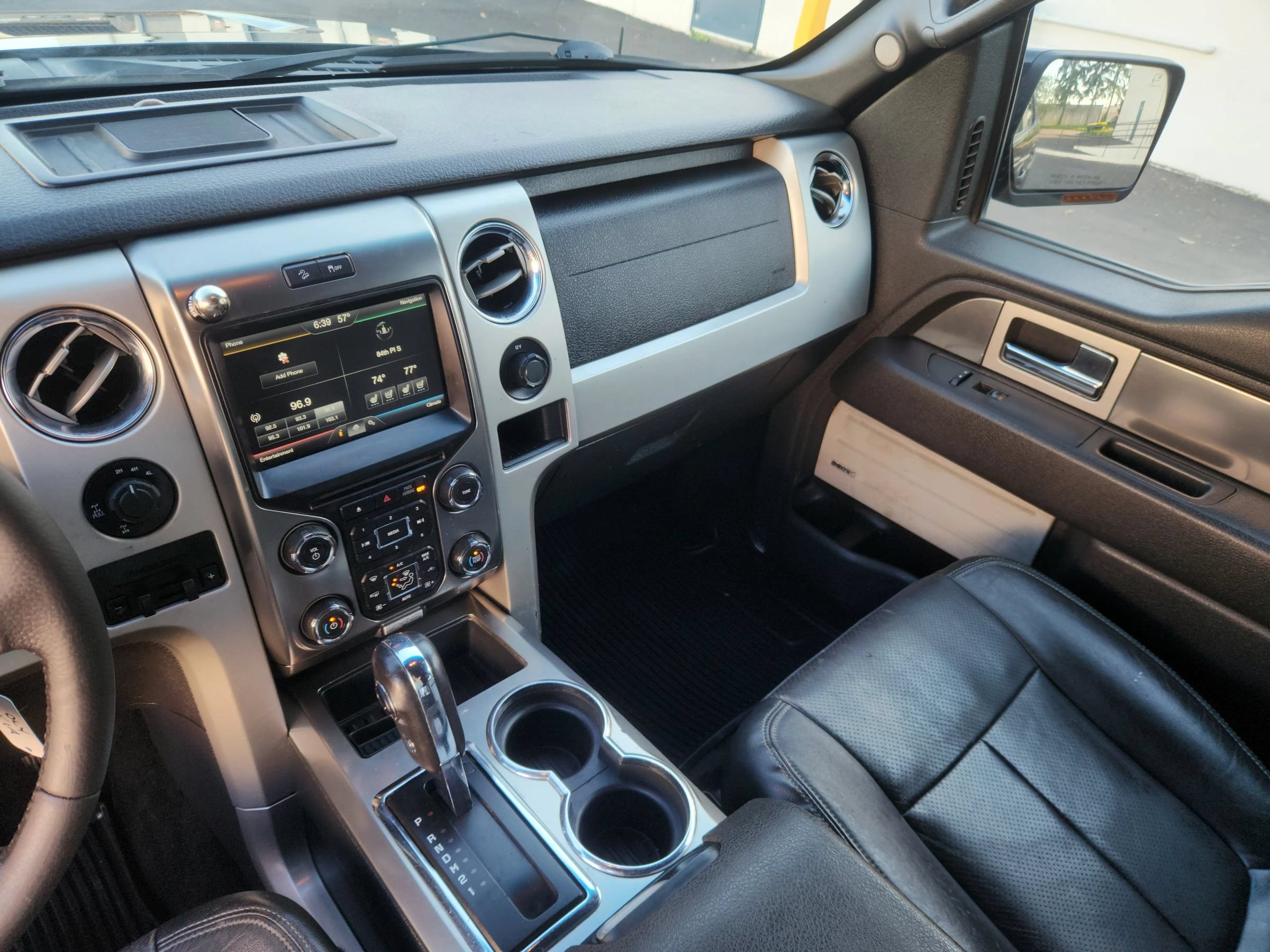 Used 2014 Ford F150 FX4 w/ Equipment Group 402A Luxury AWD/4WD image 11