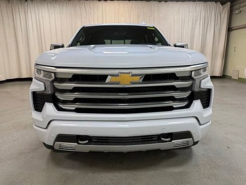 New 2026 Chevrolet Silverado 1500 High Country AWD/4WD image 18