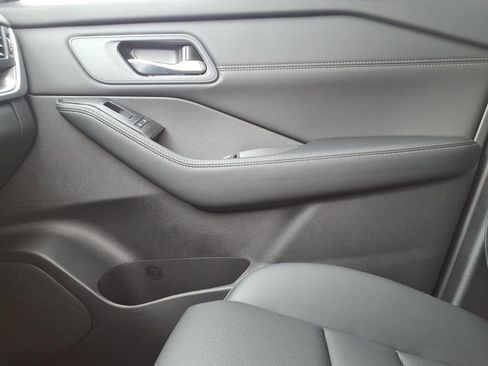 New 2026 Nissan Rogue SV FWD image 22
