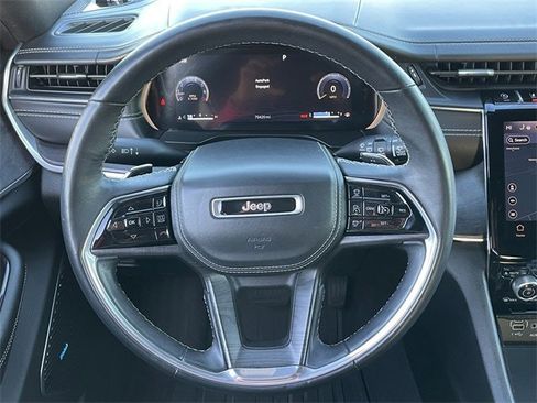 Used 2021 Jeep Grand Cherokee L Overland w/ Luxury Tech Group IV image 13