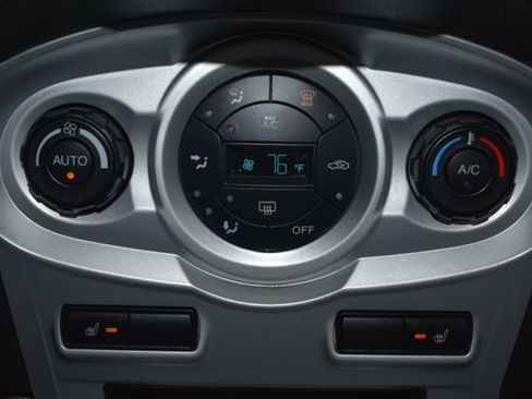 Used 2019 Ford Fiesta SE w/ Cold Weather Package image 25