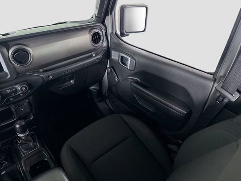 Used 2022 Jeep Wrangler Unlimited Sport image 21