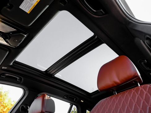 Used 2021 BMW X5 xDrive40i w/ Executive Package image 7