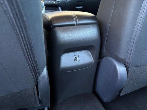 Used 2025 Nissan Sentra SV FWD image 18