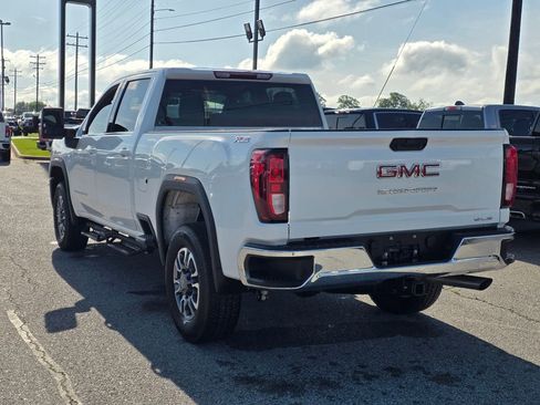 Used 2024 GMC Sierra 2500 SLE w/ SLE Value Package; AWD/4WD image 5