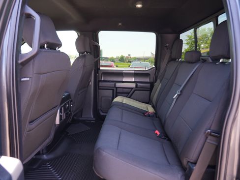 Used 2020 Ford F150 XLT w/ Equipment Group 302A Luxury AWD/4WD image 18
