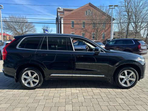 Used 2024 Volvo XC90 B5 Core w/ Climate Package AWD/4WD image 39