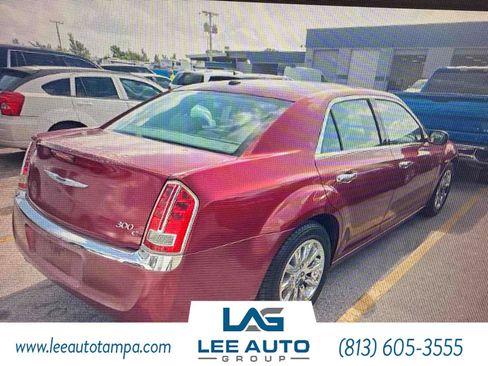 Used 2013 Chrysler 300 C RWD image 2