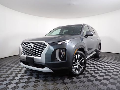 Used 2022 Hyundai Palisade SEL w/ Cargo Package FWD image 2