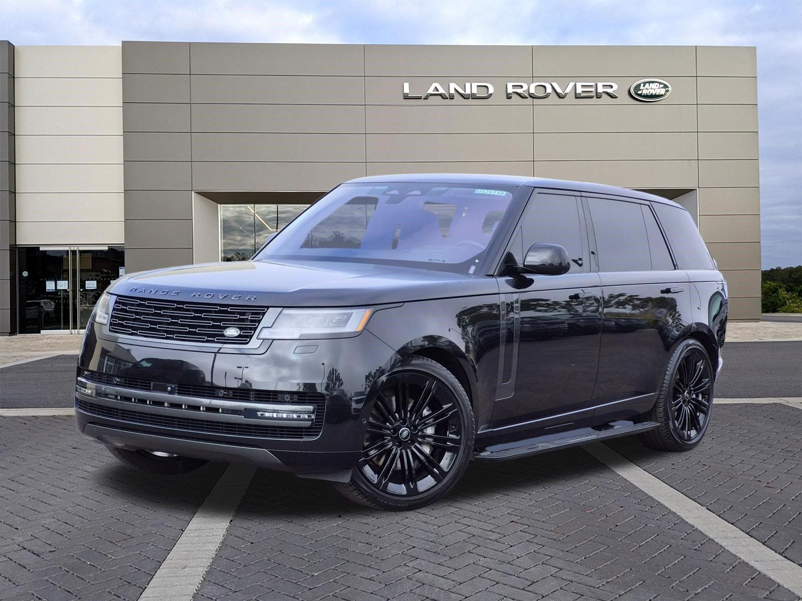Used 2023 Land Rover Range Rover Long Wheelbase SE AWD/4WD image 1