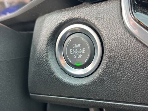 Used 2024 Chevrolet Colorado Trail Boss image 18