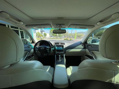 Used 2013 Lexus IS 250 w/ Premium Pkg Value Edition RWD image 13