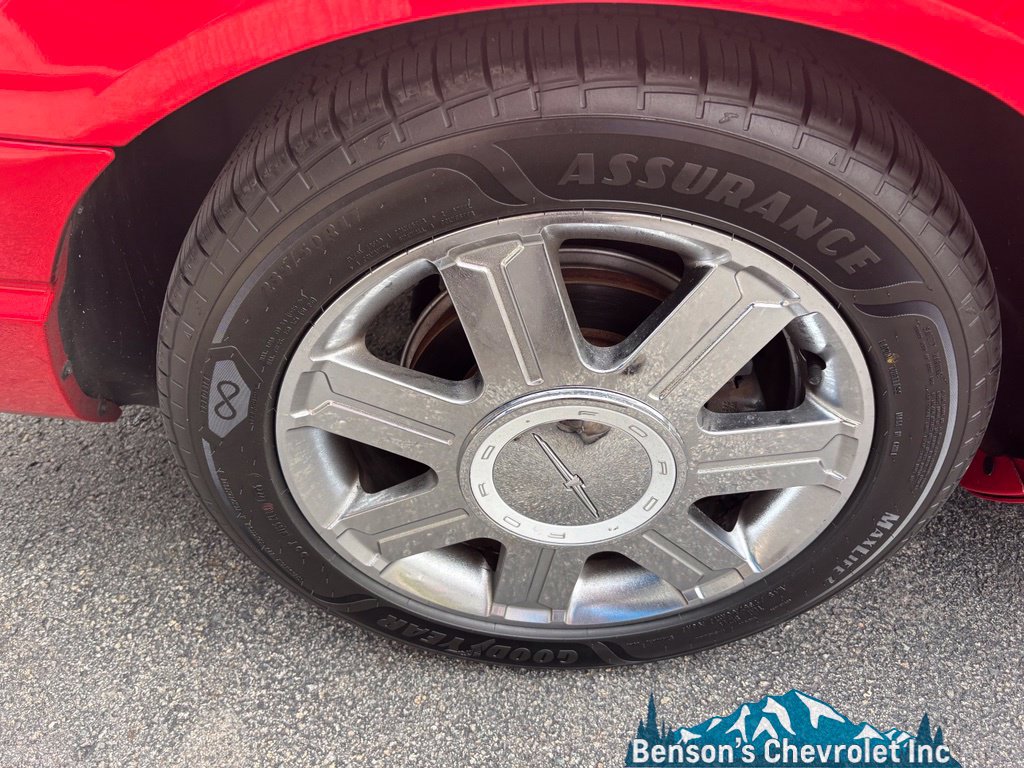Used 2005 Ford Thunderbird RWD image 13