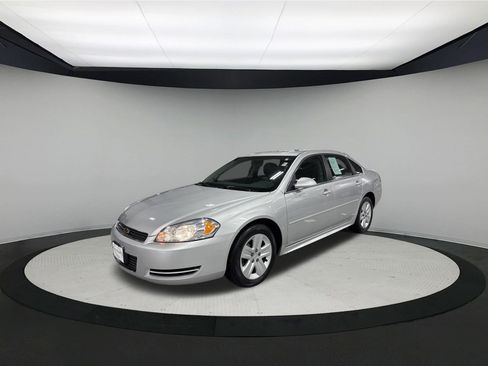 Used 2011 Chevrolet Impala LS image 3