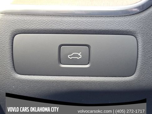 Used 2026 Volvo XC60 B5 Plus w/ Protection Package Premier AWD/4WD image 22