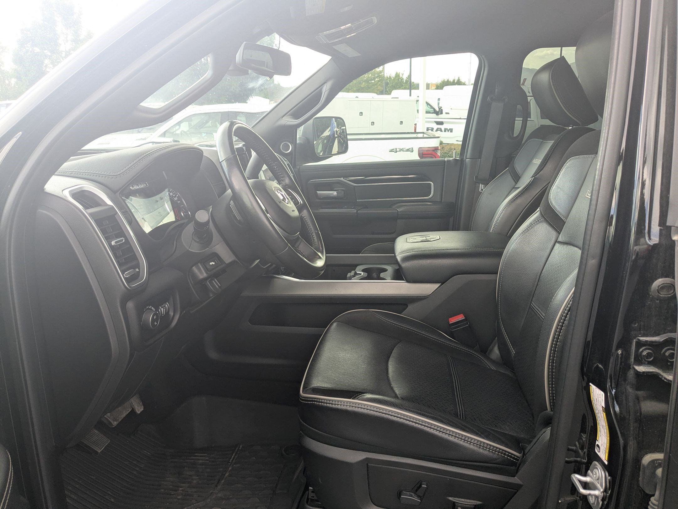 Used 2020 RAM 3500 Laramie AWD/4WD image 25