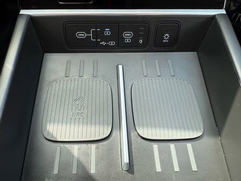 Used 2025 Hyundai Santa Fe Limited image 29