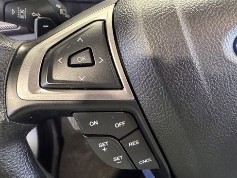 Used 2020 Ford Fusion SE image 29