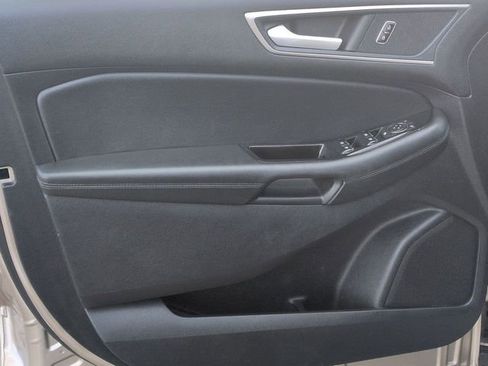 Used 2020 Ford Edge SEL w/ Cold Weather Package image 14