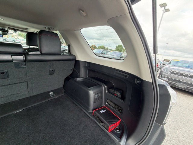 Used 2024 Toyota 4Runner TRD Off-Road Premium w/ Moonroof Package AWD/4WD image 28