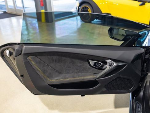 Used 2016 Lamborghini Huracan LP 580-2 image 23