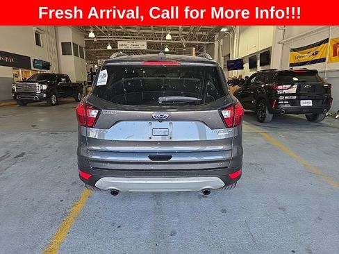 Used 2019 Ford Escape Titanium FWD image 28