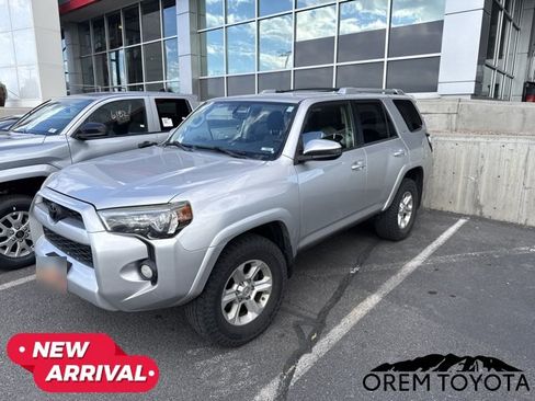 Used 2016 Toyota 4Runner SR5 AWD/4WD image 7
