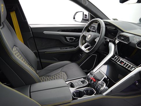 Used 2023 Lamborghini Urus S AWD/4WD image 31