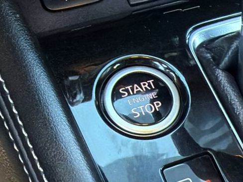 Used 2024 Nissan Kicks SV image 17