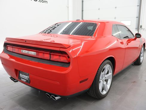 Used 2009 Dodge Challenger R/T RWD image 5
