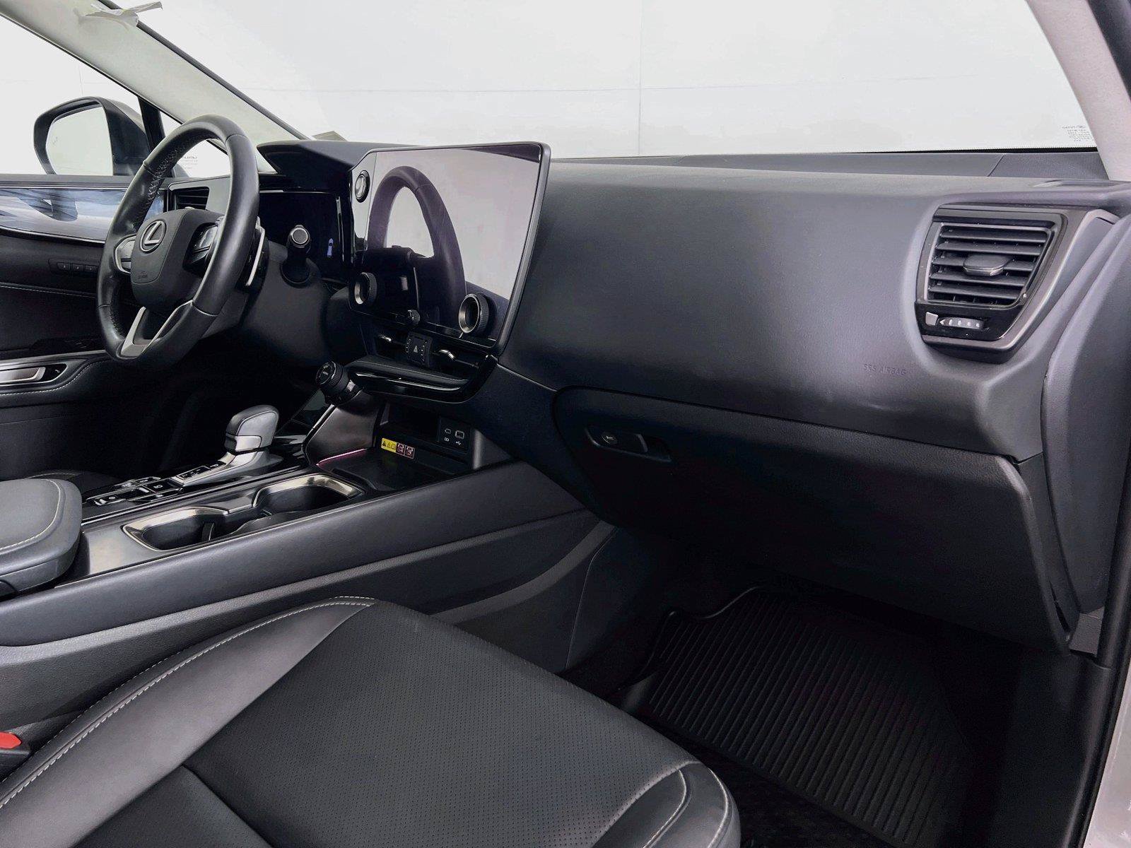 Used 2024 Lexus NX 350h AWD image 27