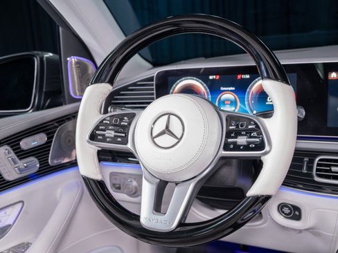 Certified 2023 Mercedes-Benz Maybach GLS 600 4MATIC image 21