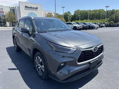 Used 2022 Toyota Highlander XLE
