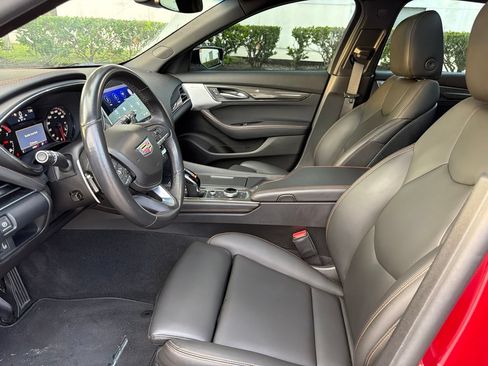 Used 2024 Cadillac CT5 V w/ LPO, ONYX Package RWD image 10