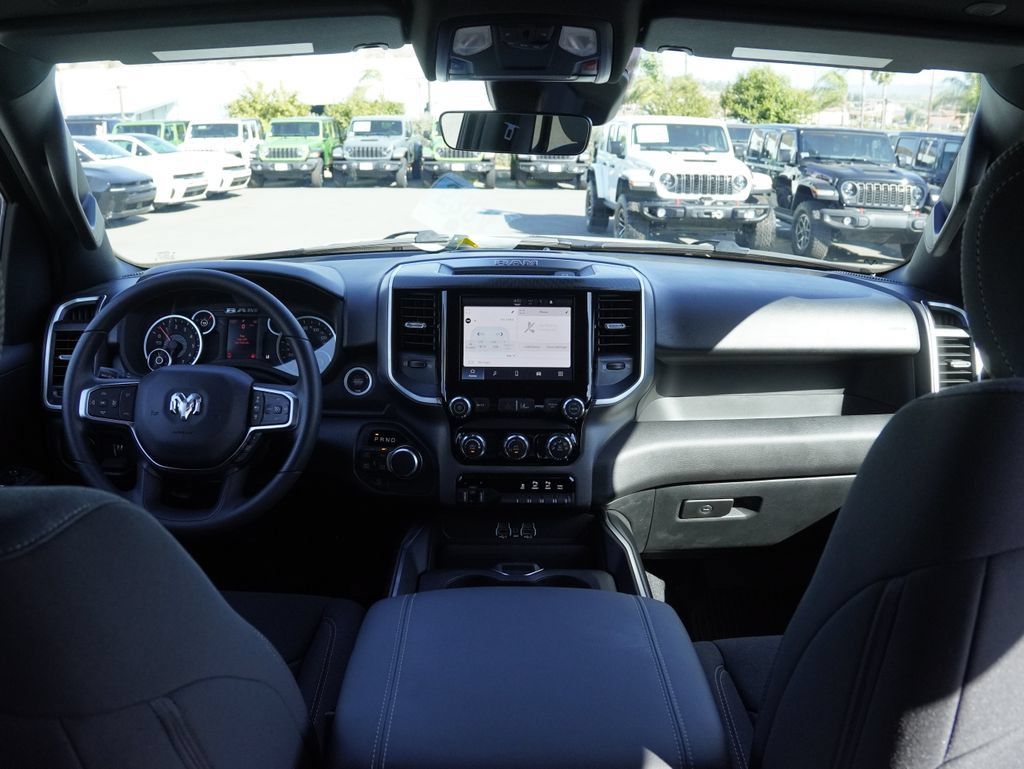 New 2026 RAM 1500 Big Horn w/ Sport Appearance Package AWD/4WD image 34