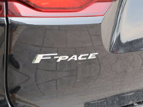 Used 2023 Jaguar F-PACE S AWD/4WD image 9