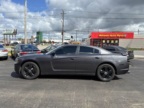 Used 2014 Dodge Charger SXT AWD/4WD image 9