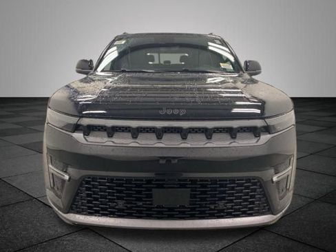 New 2026 Jeep Grand Wagoneer Limited w/ Premium Group II image 2