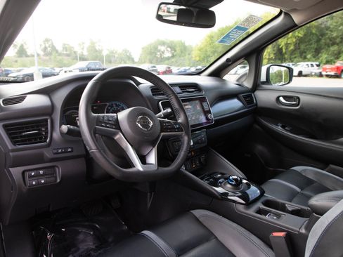 Used 2020 Nissan Leaf SL Plus FWD image 24