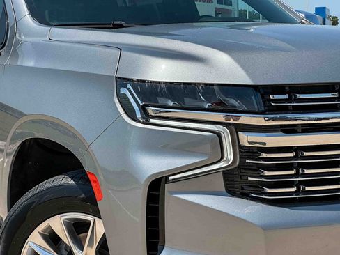 Used 2023 Chevrolet Suburban Premier AWD/4WD image 10